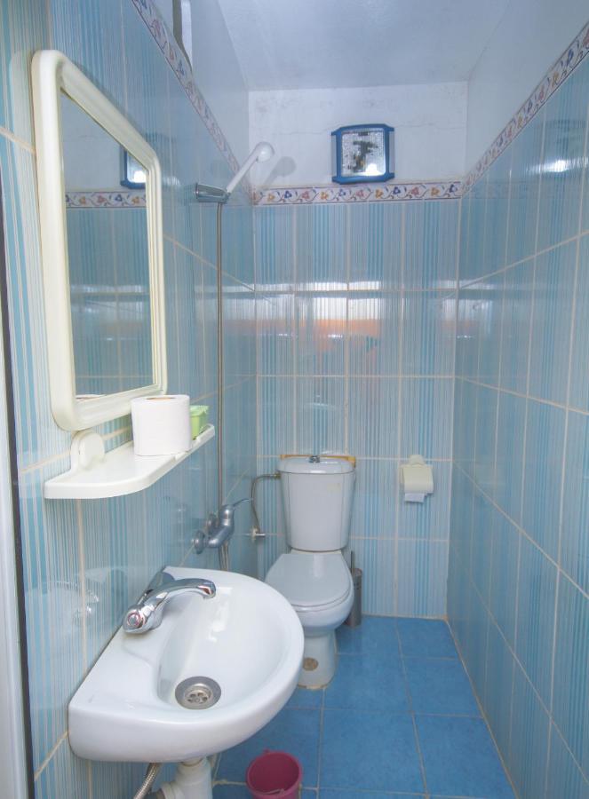 Hotel Touraghine Chefchaouen Bagian luar foto